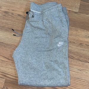 Nike sweatpants/joggers size large
